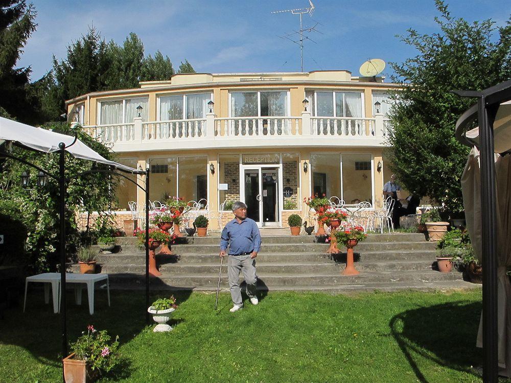 Hotel Acostel Мо Екстериор снимка