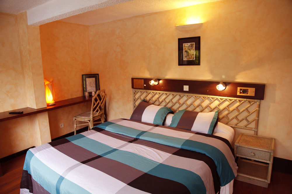 Hotel Acostel Мо Екстериор снимка